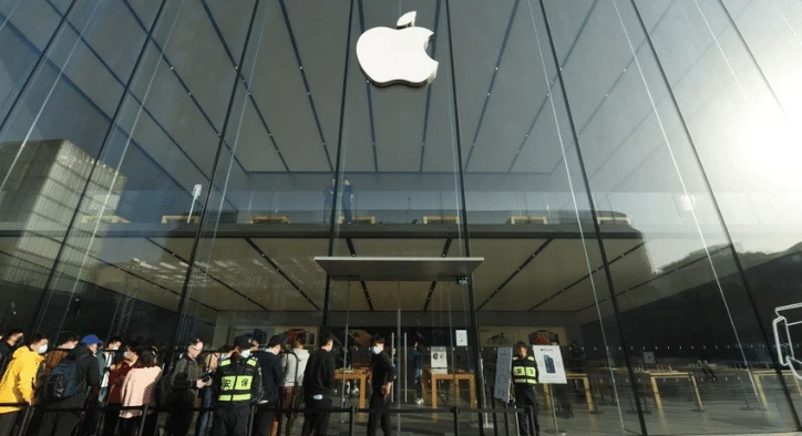 Apple, 111 Milyar Dolar Gelirle Rekor Kırdı