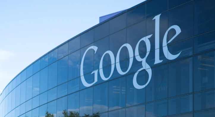 Google, Play Store'daki Yanıltıcı Uygulamalara İzin Vermeyecek