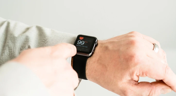 Vücut Isı Sensörlü Apple Watch Geliyor