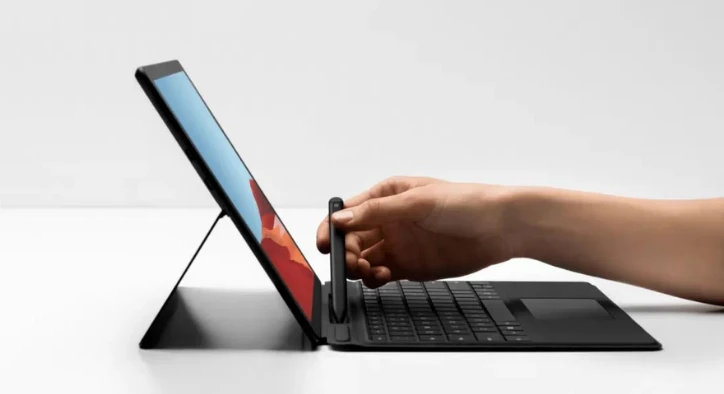 Microsoft ve AMD Bir Sonraki Surface Pro X’te Birlikte Çalışabilir